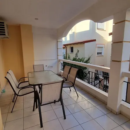 아파트 Aapartment, Néa Péramos